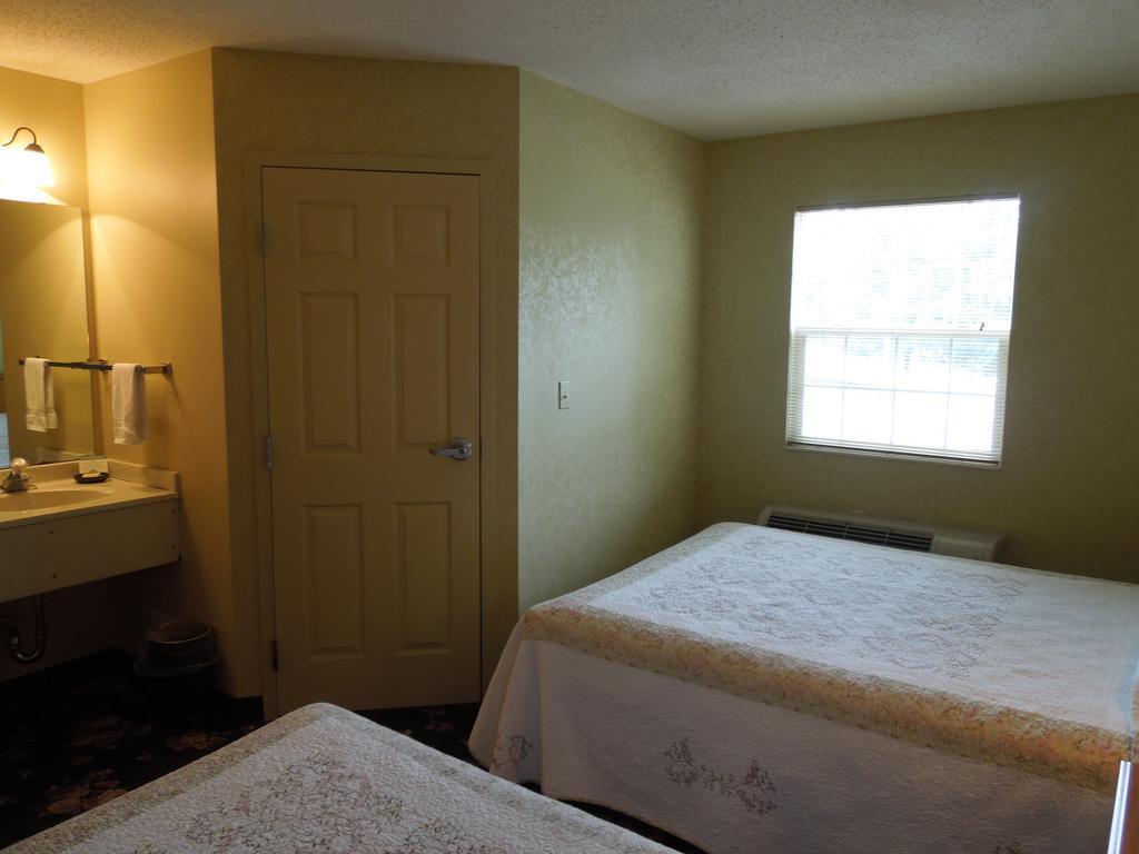 Ourguest Inn And Suites Catawba Island Port Clinton Ruang foto